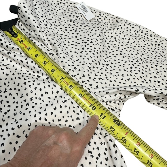 Old Navy Cream with Black Spots Side Zip Pants - Picture 7 of 12